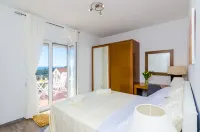 Apartments Knego - balcony