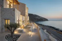 Yerma Suites Limeni Hotels in Itilo