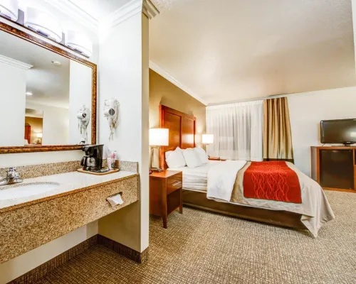 Comfort Inn Fontana Hotels in Fontana