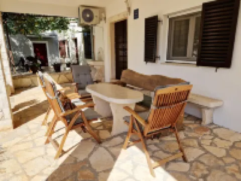 Apartment Gina Hotels in Golas