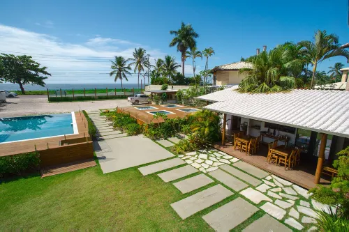 Tropical Beach - Homestays