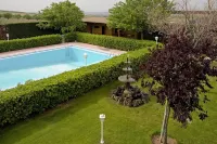 Nuevo Hotel Zenit Calahorra - piscina