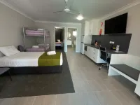 Monte Carlo Motor Inn Hotels in Mundingburra