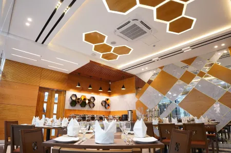 Hotel Studio23 Отели рядом с достопримечательностью «Даккский университет»