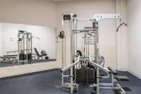 Sunchase Inn & Suites - Fitnessstudio