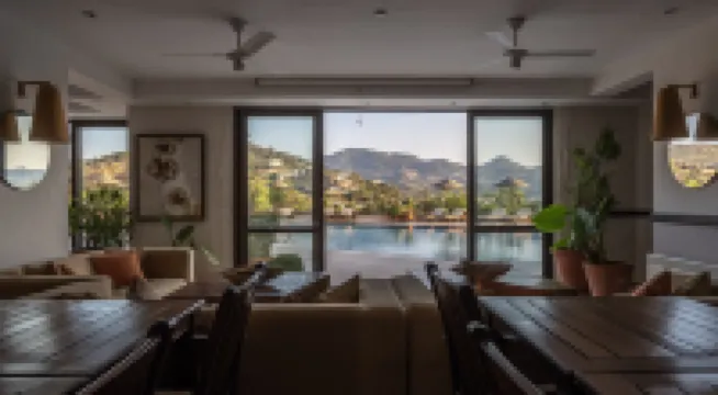 4Reasons Hotel + Bistro | 12+