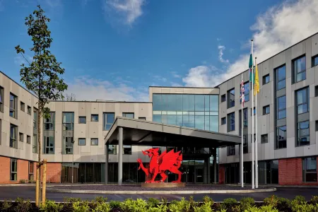 Tŷ Newport Отели в г. Каерлеон