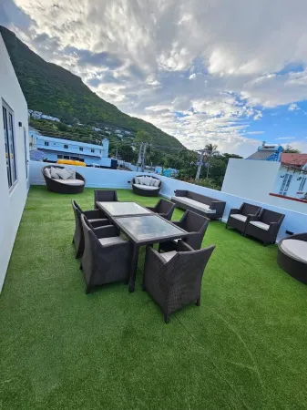 Rooftop Garden Villa Private Pool - Beach Access Отели рядом с достопримечательностью «Эксплорерс Маврикий»