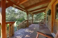 Creek Heaven - 2 Bedrooms, 2 Baths, Sleeps 6 Cabin by RedAwning Hotels in Cocke County