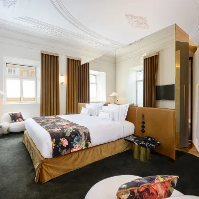 Montebelo Vista Alegre Lisboa Chiado Hotel Hotels near Santa Catarina Viewpoint