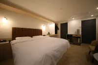 25 Hotel Hotels in 