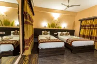 Hotel Royal Safari pvt ltd - Balcony