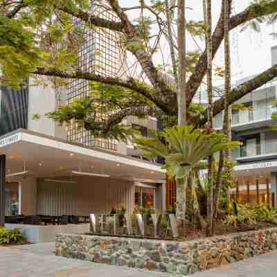 Netanya Noosa Beachfront Resort Hotel Exterior