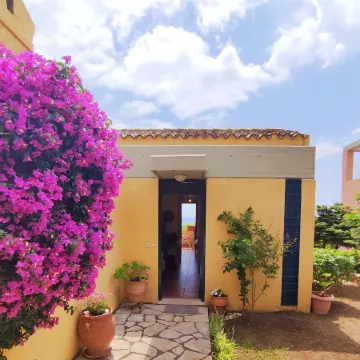 Mira El Mar by Corfuescapes