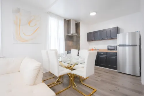 Luxury NY Home 3Br with Easy Parking