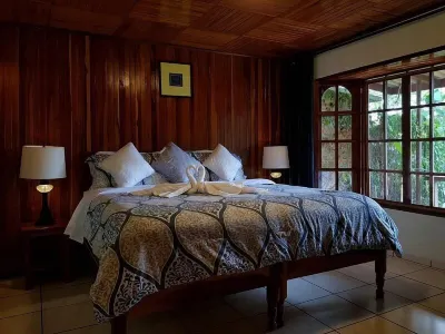 El Santuario Ecolodge Hotels in 
