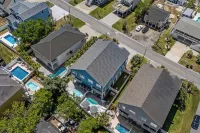 Private Heated Pool,2 Min. Walk to Beach, Games, BBQ Area, Beach Essentials, 5Br - Wifi