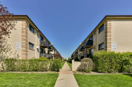 Spacious Living Area and High-End Kitchen - Elegant Urban Haven Hotels near O'Hare International Airport