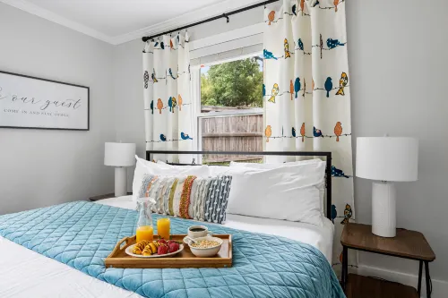 Private Backyard and Access to Exclusive Club - Inviting Modern Oasis