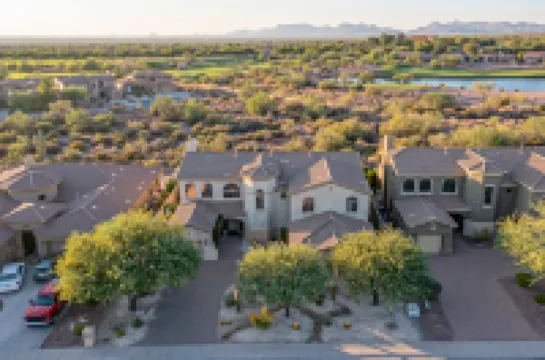 Stunning Mountain Views and Luxurious Pool Oasis - Elegant Retreat