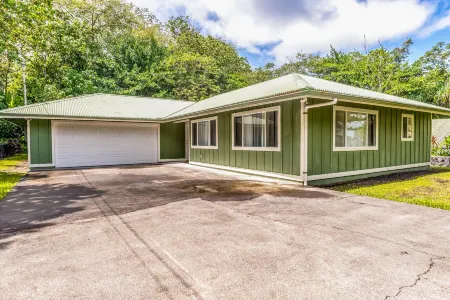 Aloha Valley Shores | 31-Day Minimum Отели рядом с достопримечательностью «Halepalaoa Beach»