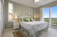 Beachfront Views and Resort Amenities - Luxurious Coastal Paradise