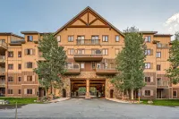 Charming Mountain Getaway with Heated Pool - Cozy and Inviting Retreat Hotels in East Keystone