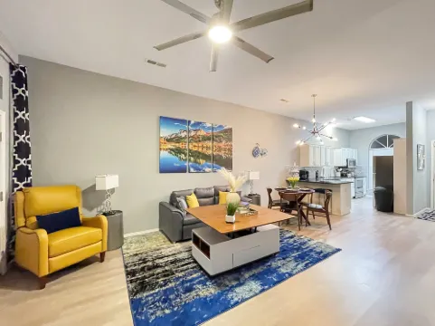 Charming Retreat with Gas Fire Pit - Inviting and Cozy Escape