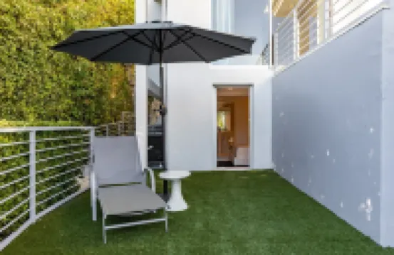 Stunning City Views and Two Swimming Pools - Exquisite Hilltop Retreat