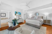 Gourmet Kitchen and Panoramic Decks - Stunning Beach Haven Hotels in Seacrest