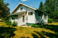 The Coffeen Vintage Cozy Getaway Hotels in Ranchester
