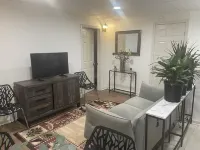 Lovely Cozy 2 Bedroom Apartment