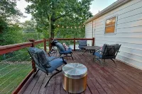 Spacious 4 Bedroom House Close to Downtown