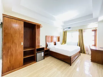 Pulickal Heights Hotel