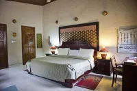 Four Villages Inn Hotels in Botsomtwe