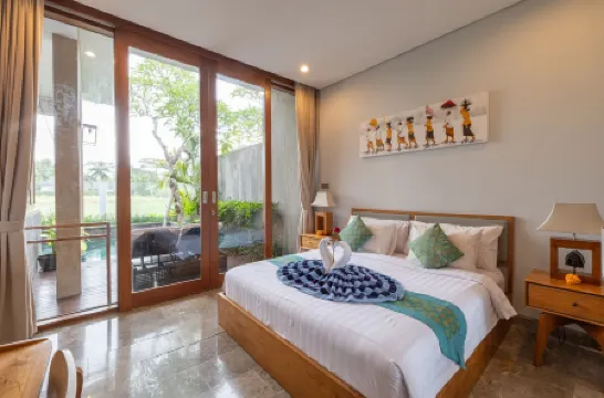 Lavanya Ubud Romantic Villas Отели рядом с достопримечательностью «Agus Bali Palm Reader»