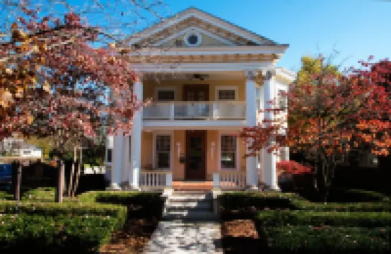 Showers Inn Hotels in 