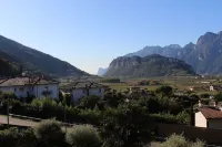 Hotel Everest Arco - Mountain view