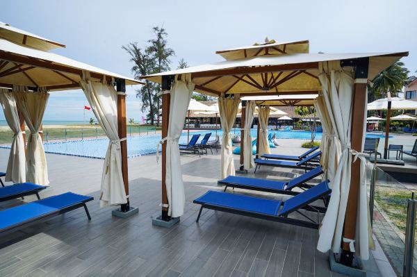 Holiday Villa Beach Resort Cherating Hotels in Kuantan