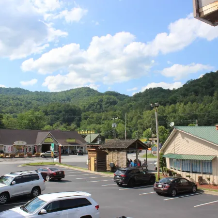 Great Smokies Inn - Cherokee