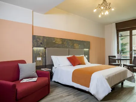 Residenza del Borgo Отели рядом с достопримечательностью «Orto botanico Lorenzo Rota»