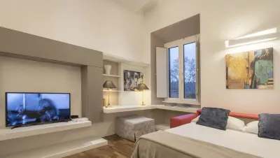 Luxury on the River Hotel a 