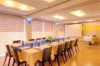 Tropical Hotel Hotels in Alimos