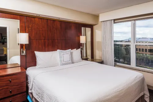 Residence Inn Orlando Airport - 送迎