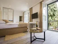 Well of Life Luxury Rooms Hotel dekat Split City Centre