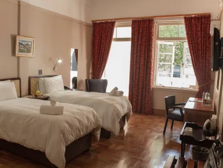 Durban Manor Hotel & Conference Centre Отели в г. Bluff