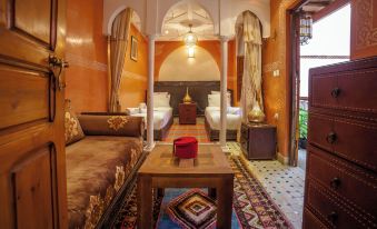 Riad Ikalimo 1