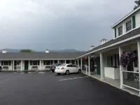 Briarcliff Motel - Motels