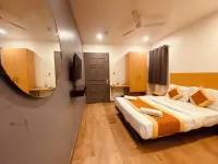 Hotel White Saffron Hotels in North West Delhi