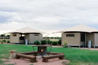 Mitchell Grass Retreat Hotels in Longreach